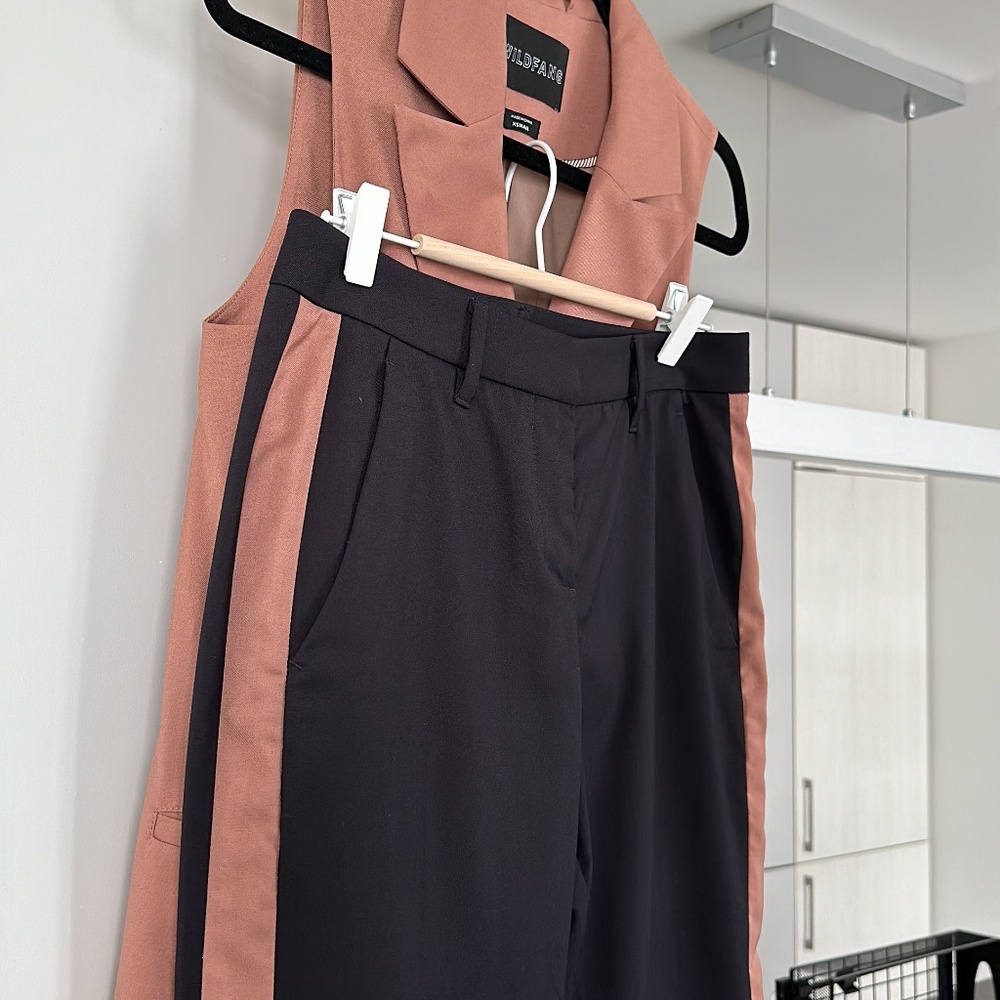 Double Breasted Sleeveless Blazer with Color Strip Matching Trousers